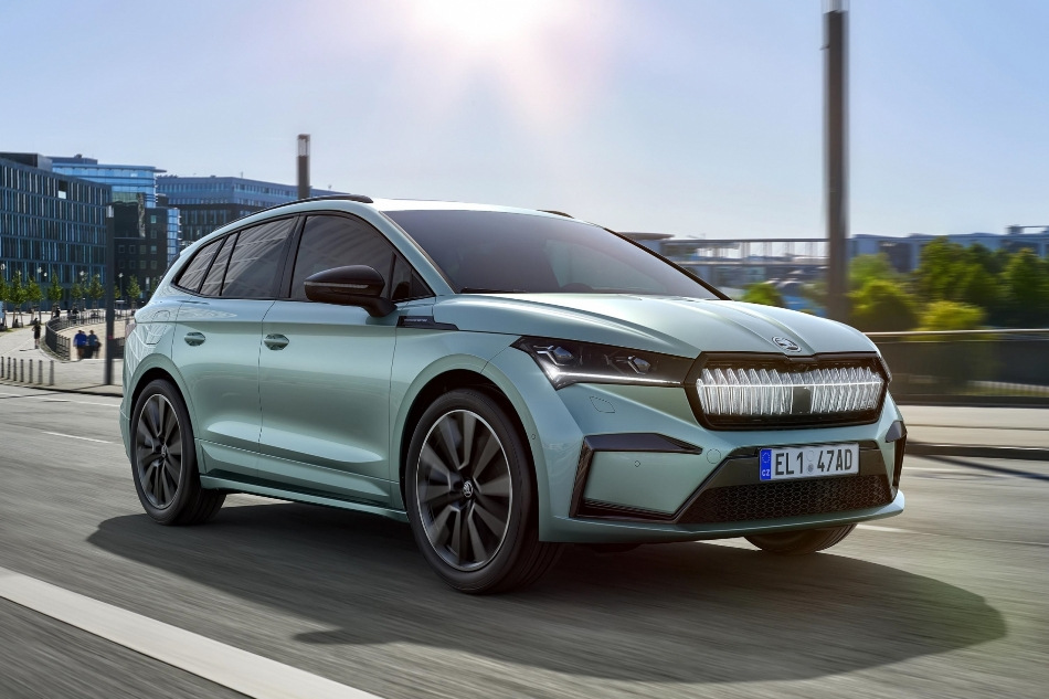 Skoda Enyaq iV: the Czech electric crossover conquers space