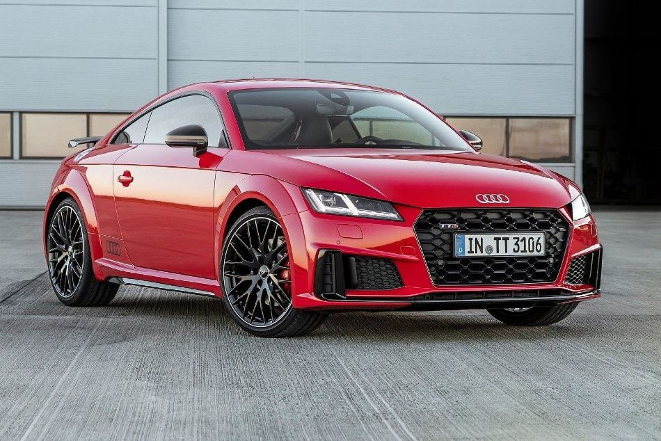 Audi TTS Coupe: sporty character in an elegant coupe