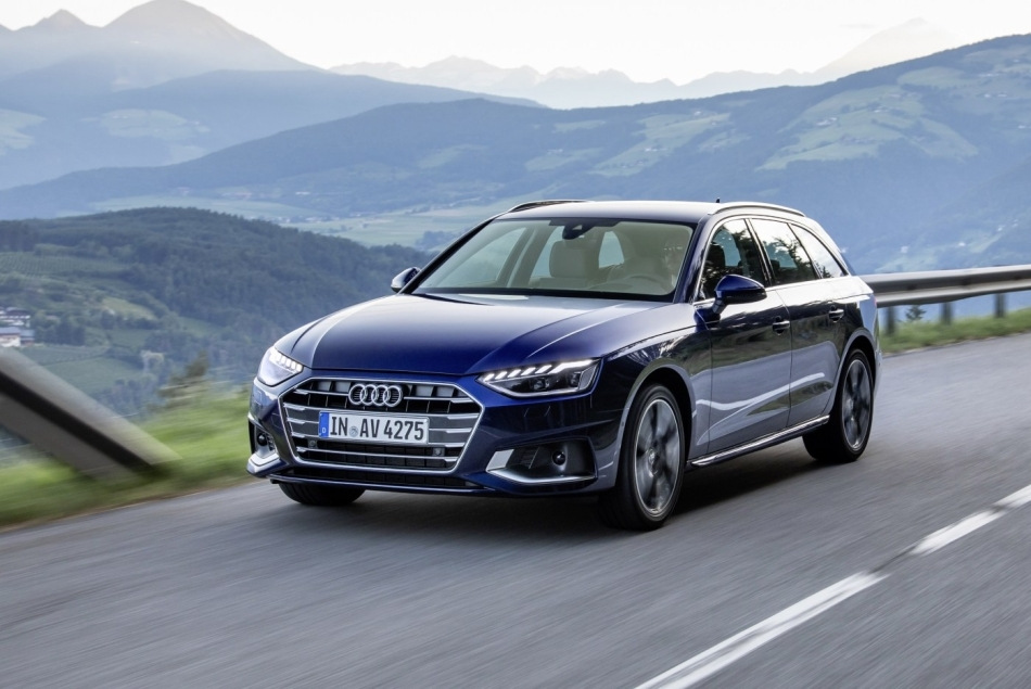 Review of the high-class station wagon Audi A4 Avant