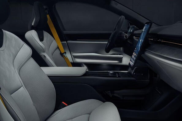 Review of the Polestar 3 electric crossover Photo 6
