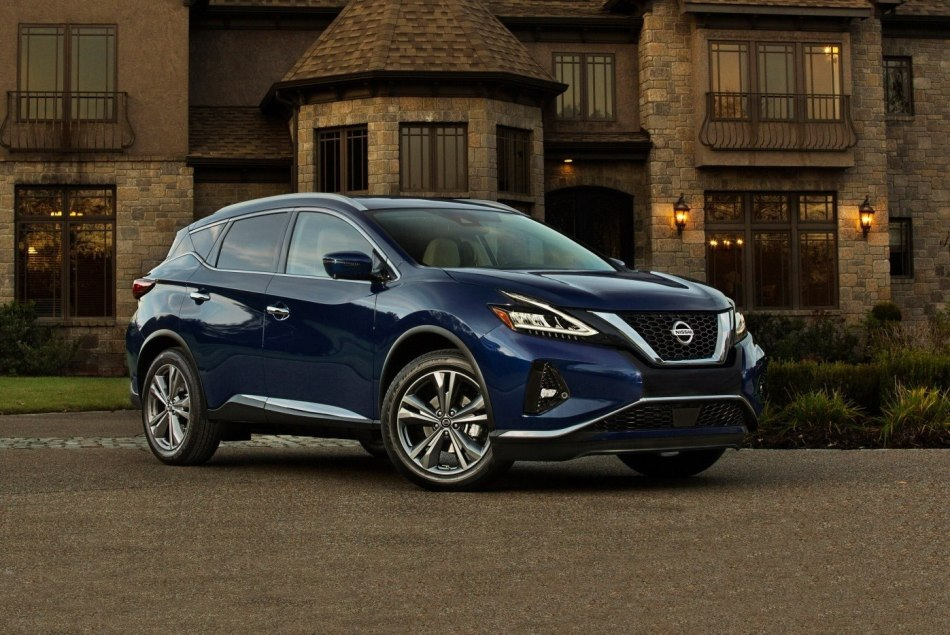 Overview of the stylish and comfortable Nissan Murano crossover