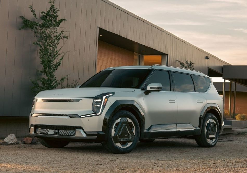 Review of the new Kia EV9 electric crossover