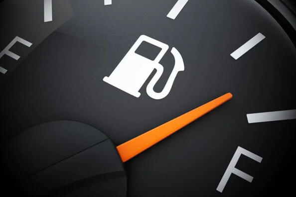 Top 10 life hacks to save fuel