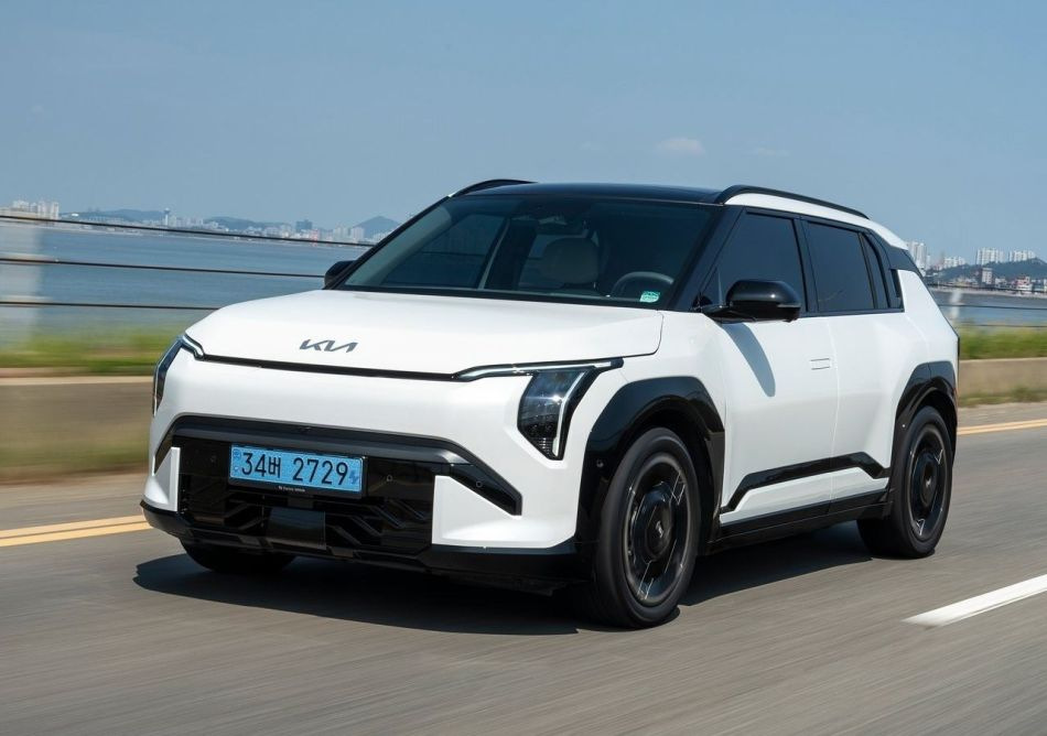Kia EV3: compact electric crossover review, specs, range, AWD and GT