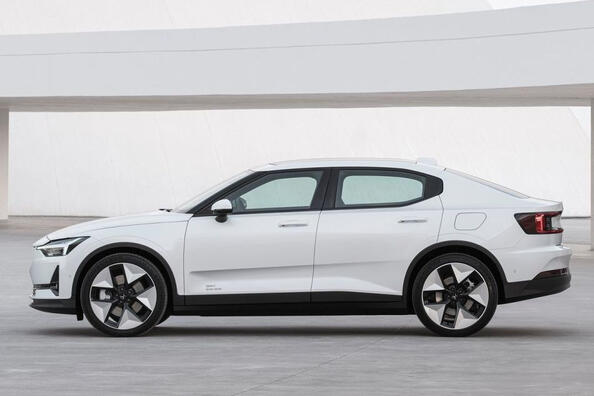 Polestar 2 electric liftback review Photo 2