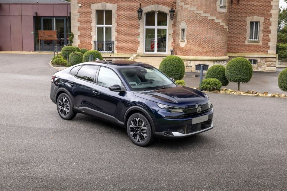 Citroen C4 X 2024 review: updated cross sedan
