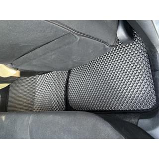 EVA Floor Mats (black) Mitsubishi Outlander 2001-2006 photo 4