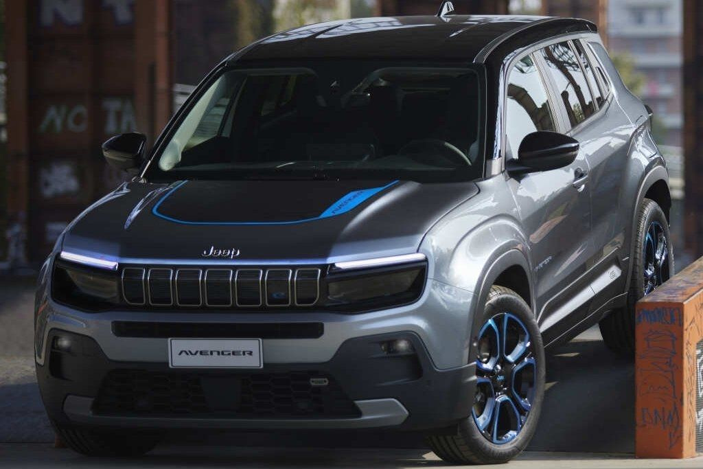 Jeep Avenger EV Review: An Electric Evolution from the American Brand