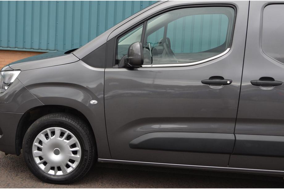 Opel Combo 2019- Window Trim Omsa Line (2 pcs, Stainless Steel) Photo 3