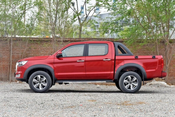 Review of the JAC T8 all-wheel drive pickup truck Photo 2