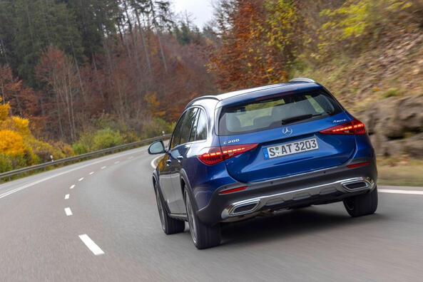 Mercedes-Benz C-Class All-Terrain station wagon Photo 3