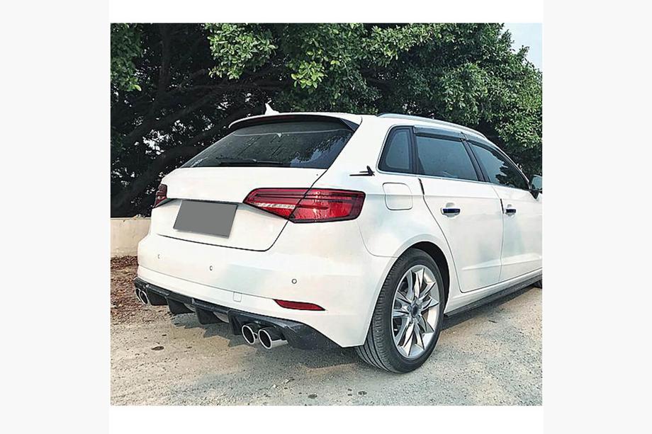 Audi A3 2012-2020 Rear Bumper Diffuser V2 (for S-Line HB 2017-2020, Carbon) Photo 2