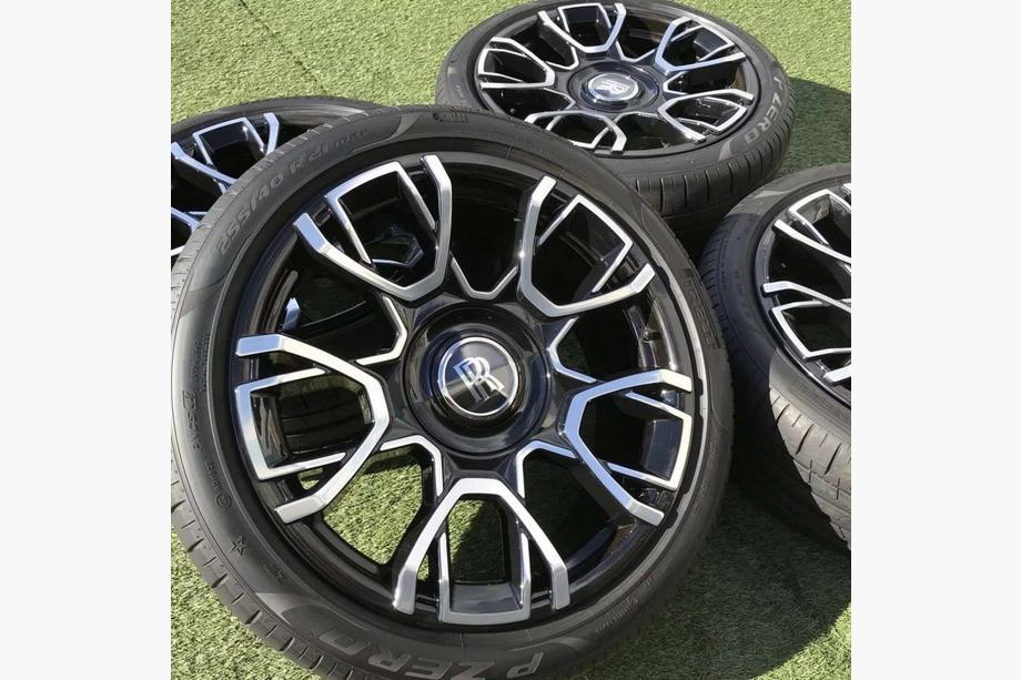 Rolls-Royce Ghost 2009-2020 Forged Wheels R22 (Set of 4) Image