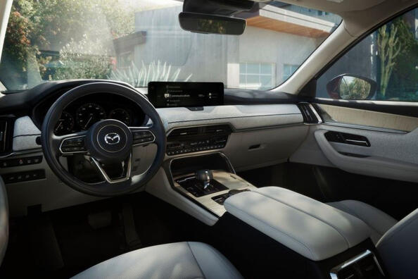 Mazda CX-90 three-row crossover review Photo 6