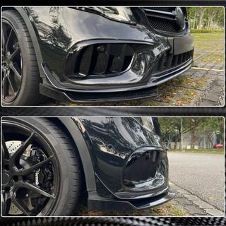 Carbon Front Bumper Flaps (for GLA45 AMG 2017-2020) photo 3