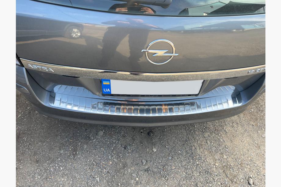 Opel Astra H 2004-2013 Rear Bumper Protector OmsaLine Gloss (SW, Stainless Steel) Photo 4
