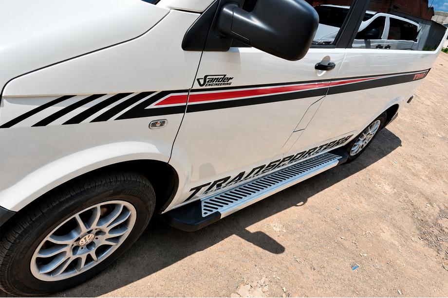 Volkswagen T5 2010-2015 Side Steps Line-Type (2 pcs, Aluminum) Short Wheelbase Image
