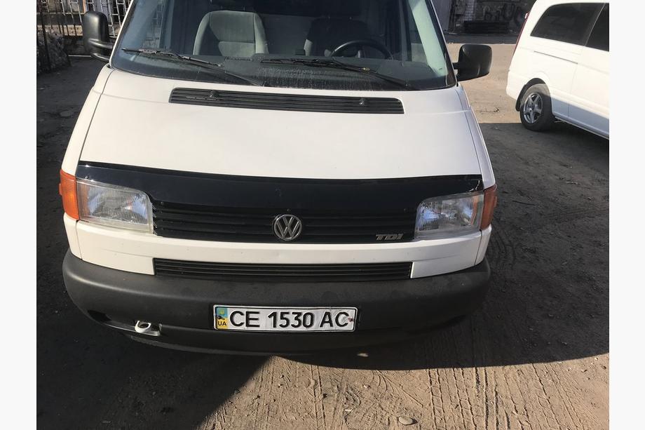 Volkswagen T4 Caravelle/Multivan 1990–2003 Hood Deflector FLY (square headlights) Photo 4