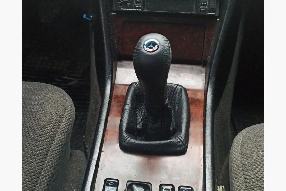Mercedes E-class W124 1984–1997 Leather Gear Shift Knob with Boot Photo 2