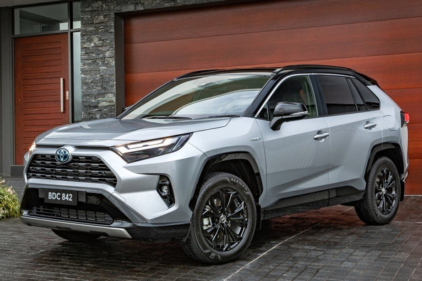 Top 5 car models for traveling Photo 2