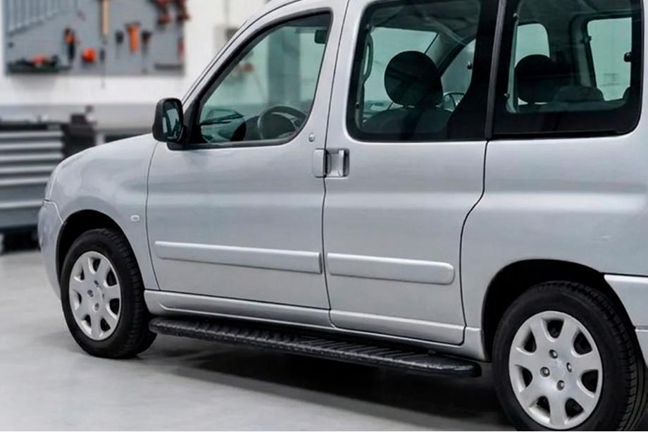 Peugeot Partner 1996-2008 Side Steps Bosphorus Black (2 pcs, Aluminum) Image
