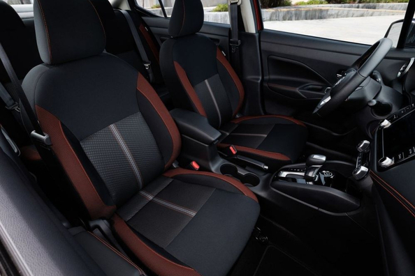 Nissan Versa: Updated budget sedan Photo 5