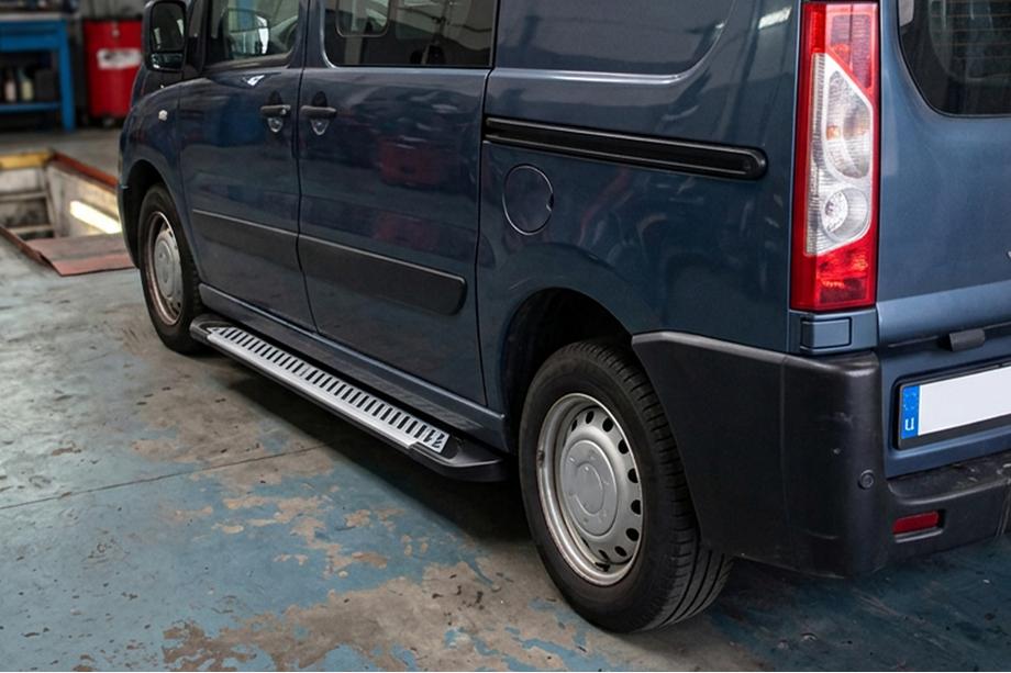 Peugeot Expert 2007-2016 Side Steps Line (2 pcs, Aluminum) Image