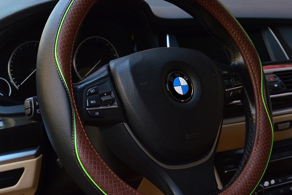 Why do you need a steering wheel cover? Photo 1