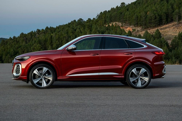 Audi SQ5 Sportback: Sporty hybrid crossover Photo 3