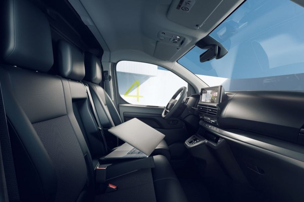 Opel Vivaro Review: Updated Diesel Van Photo 5