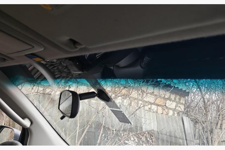 Nissan Navara 2006-2015 Windshield Sun Visor (Frame Mounted) Photo 4