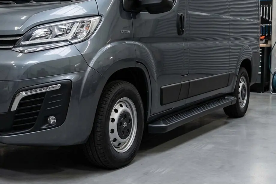 Fiat Ducato 2006-2025 Side Steps Allmond Black (2 pcs, Aluminum) Photo 1