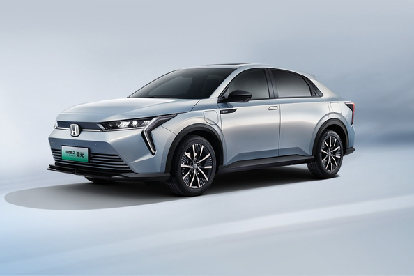 Honda e:NS2 Review: A Modern Electric Crossover Photo 2