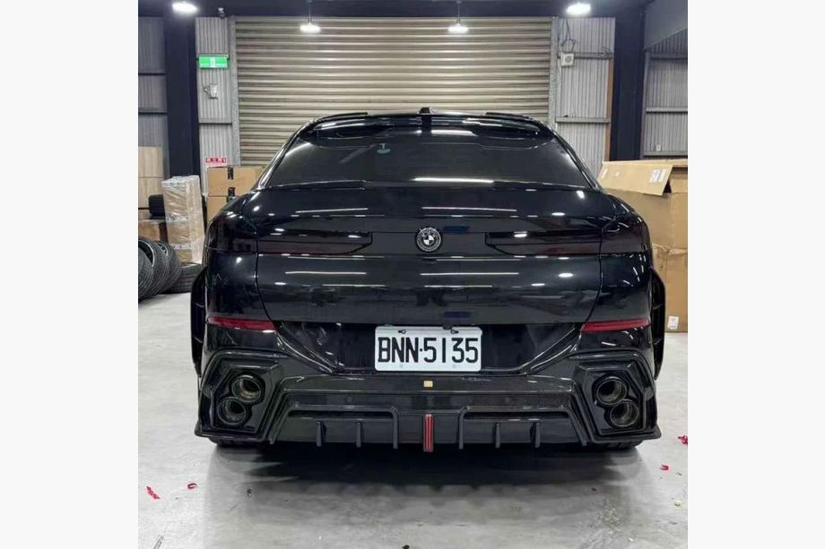BMW X6 G06 2019–2027 Carbon LMC Body Kit (2023-) Photo 12
