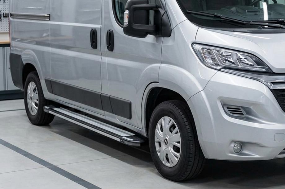 Fiat Ducato 2006-2025 Side Steps Rainbow (2 pcs, Aluminum) Image