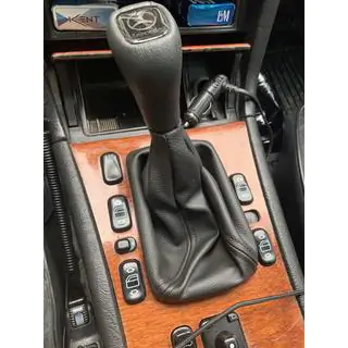 Gear Shift Knob (Leather) photo 1