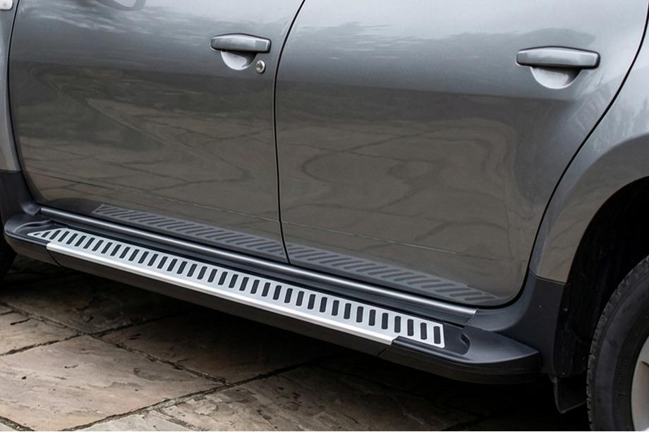 Dacia Duster 2008-2018 Side Steps Line (2 pcs, Aluminum) Image