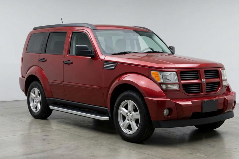 Dodge Nitro 2006-2011 Side Steps Tayga Grey (2 pcs, Aluminum) Image