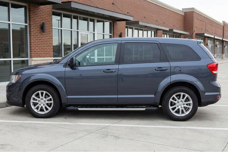 Dodge Journey 2008-2020 Side Steps RedLine V1 (2 pcs, Aluminum) Image