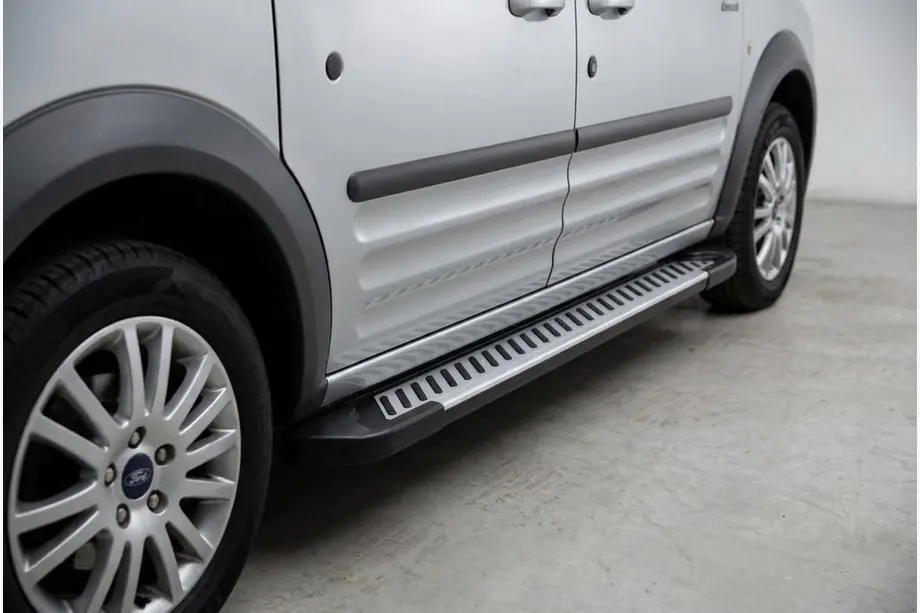 Ford Connect 2002–2006 Side Steps Line (2 pcs, Aluminum) Image