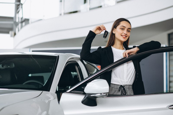 How to choose a car for beginner women drivers? Photo 1