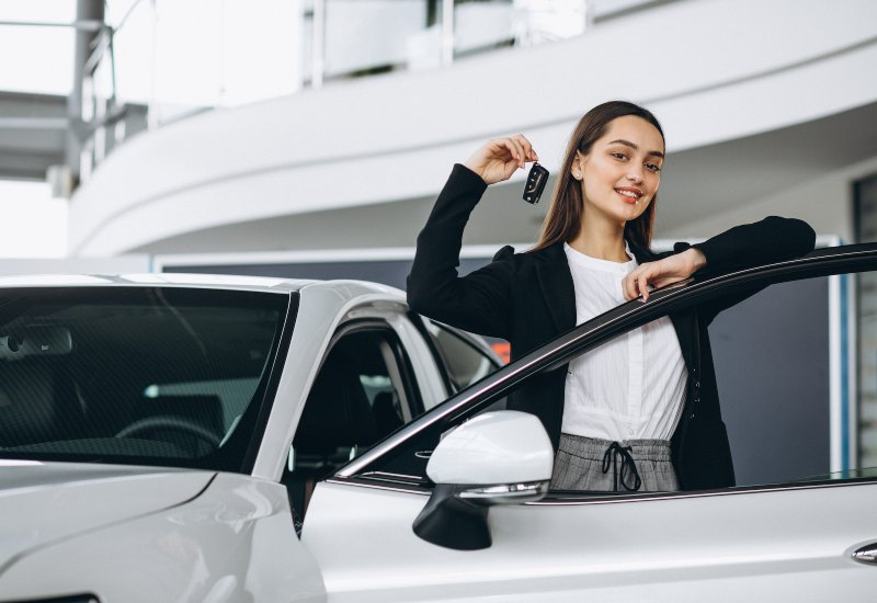 How to Choose a Car for a Beginner Woman Driver