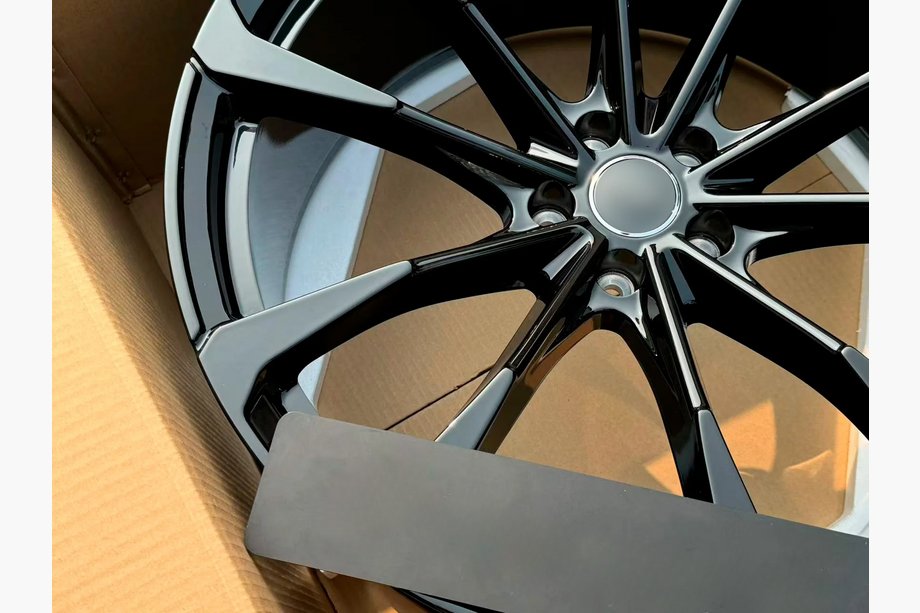 Audi Q8 2018- Forged OEM R22 V3 Wheels (Set of 4) Photo 10