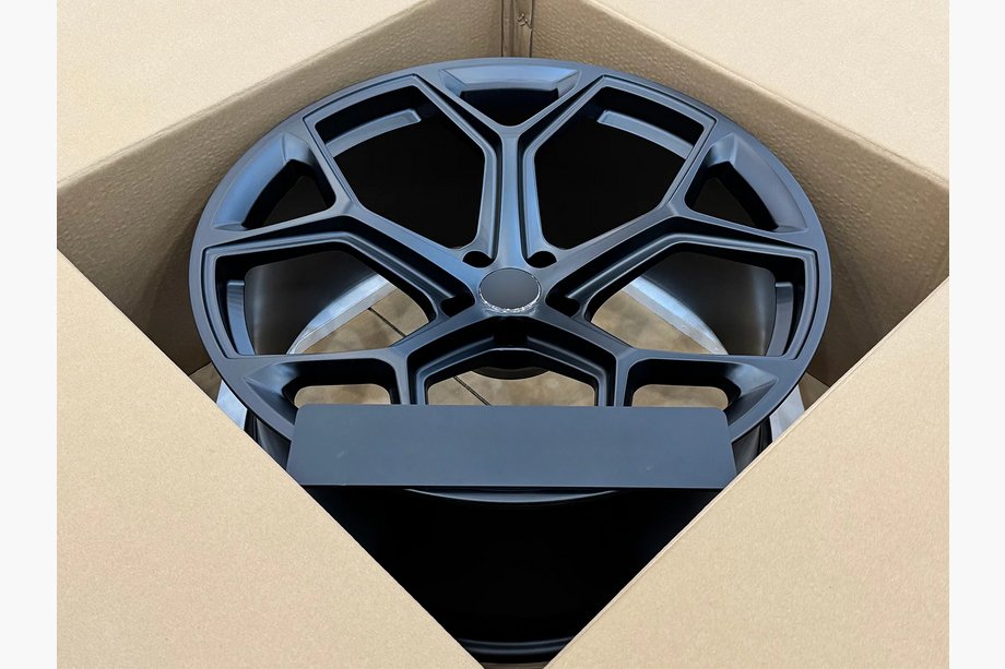 Audi Q7 2015–2026 Forged OEM R22 V3 Wheels (Set of 4) Photo 4