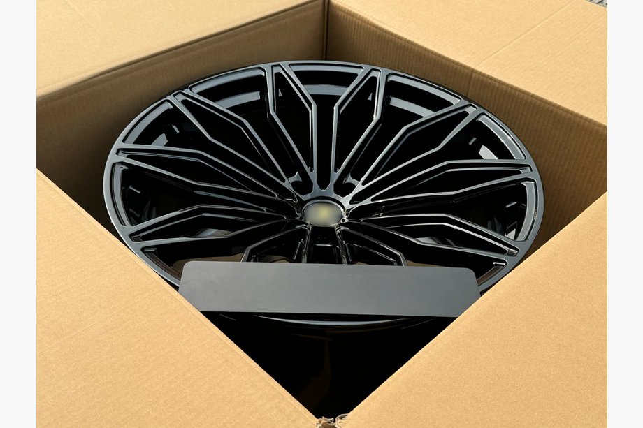 Lamborghini Urus 2018- Forged OEM R23 V12 Wheels (Set of 4) Photo 5