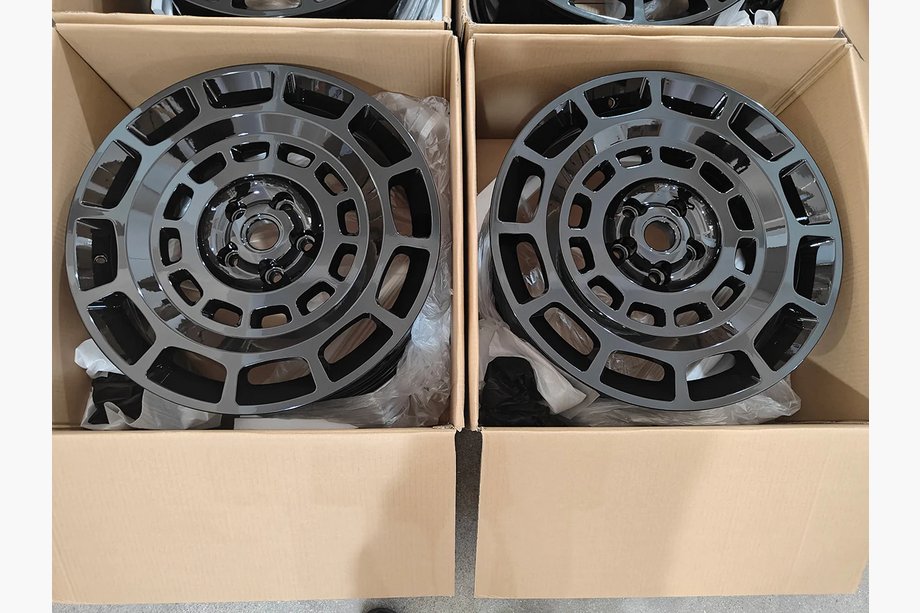 Range Rover V L460 2021- Forged OEM Wheels R20 (Set of 4) Photo 12