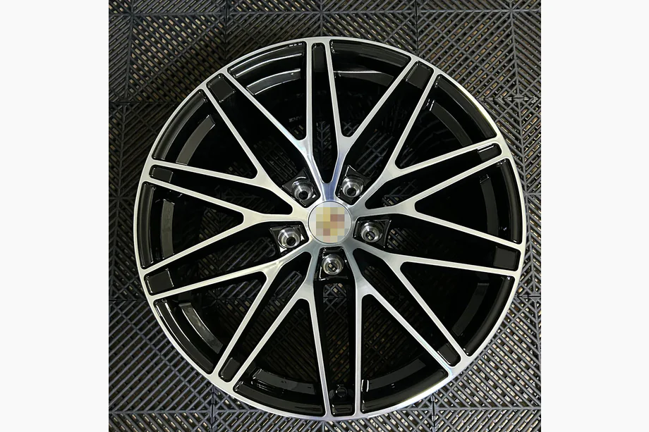 Porsche Macan 2024– Forged OEM Wheels R20 (Set of 4) Photo 1