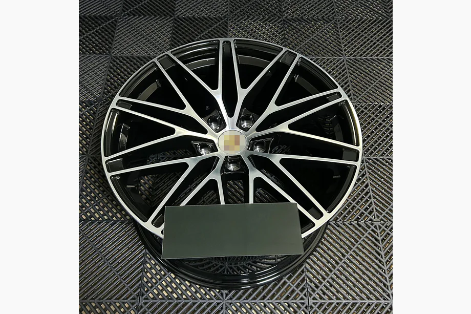 Porsche Macan 2024– Forged OEM Wheels R20 (Set of 4) Photo 3
