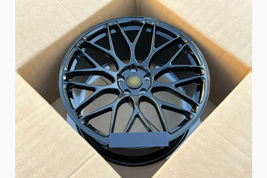 Ferrari Roma Forged OEM Wheels R21 (Set of 4) Photo 3
