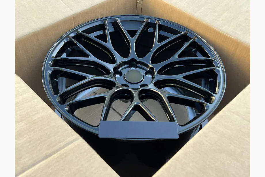 Ferrari Roma Forged OEM Wheels R21 (Set of 4) Photo 5